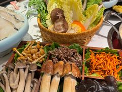 -捞神煲汤火锅(湖滨商业街店)