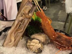 -鲜入围煮花胶鸡海鲜火锅