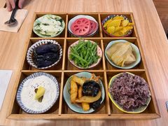 -轻蔬不用等·素食(江苏路店)