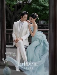 -乐派诗婚纱摄影