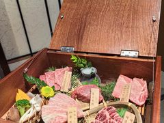 -山川小町·极番烧肉(新地假日广场店)