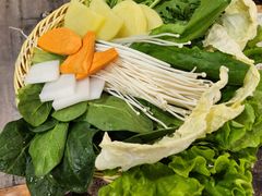 -灶知轩湘西石锅鱼(万佳广场店)
