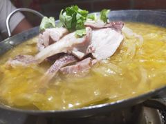 -靠山屯东北农家菜(八龙桥雅苑店)