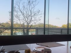 -上海佘山世茂艾美酒店