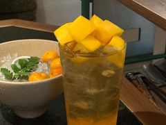 -三出山火锅(南京万象天地店)