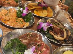 -明洞阿姨·韩式酱蟹烤肉·创意料理(三元桥店)