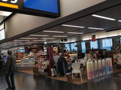 -维也纳国际机场