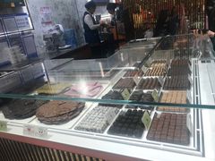 -VENCHI 闻绮(北京国贸商城店)