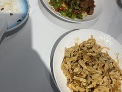 -小锅饭豆腐馆(重工北街普罗旺斯店)