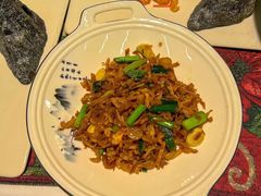 -刘姐啤酒鱼民族演艺餐厅(西街总店)