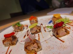 -穹六人间 people 6(岳阳路店)
