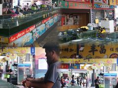 -三亚火车头万人海鲜广场