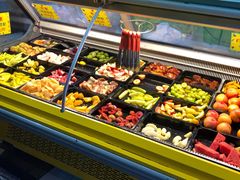 自助取餐区-老炳·七丛松甘草水果