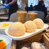 从价格到环境都十分接地气的点心餐厅。酥皮叉烧包