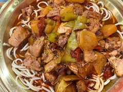 -牛一嘴·兰州牛肉面·大盘鸡(财富中心店)