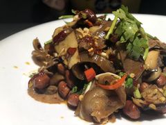 -费大厨辣椒炒肉(高铁吾悦广场店)