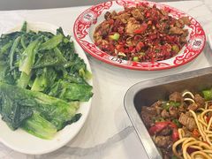 -江城燕子大排档(江汉路步行街店)