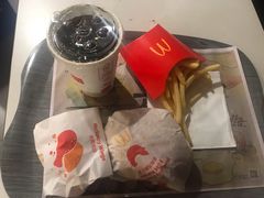 -麦当劳(中唱大厦店)