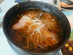小锅米线-胡麻(静安嘉里店)