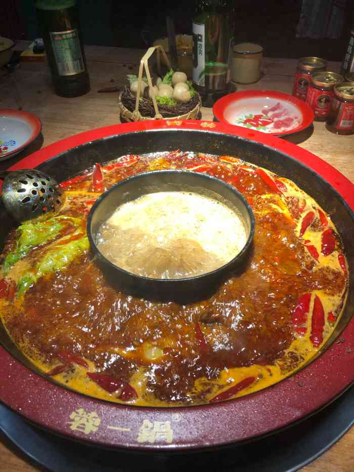 蓉一锅小院儿市井火锅(旗舰店)-"我西西包又来探