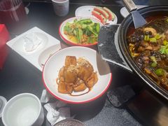 -辣尚瘾·烤鱼·新川菜(牡丹园直营店)