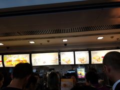 -麦当劳(深圳北站高铁店)