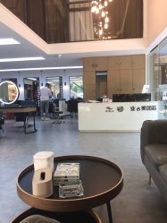 -诗悦发型烫染SALON