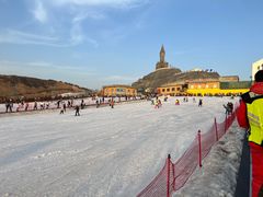 -采薇庄园四季滑雪场