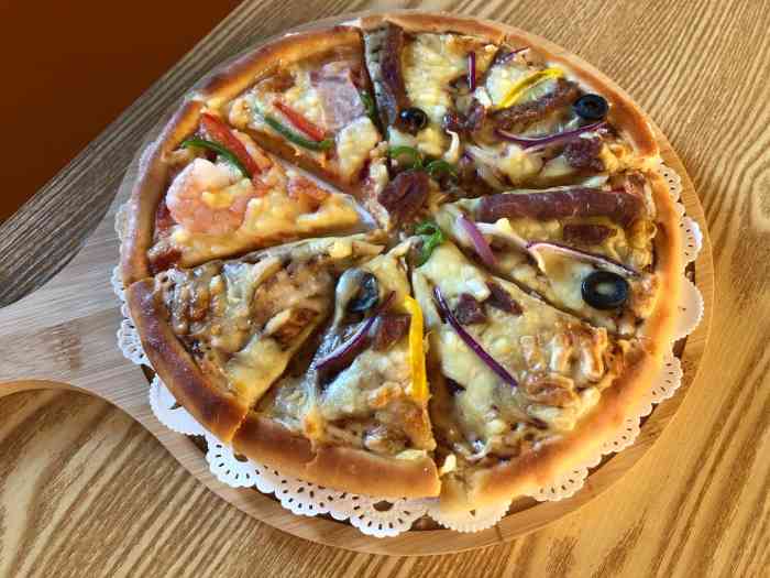 美客熊披萨(通州富力店)-"榴莲披萨特别好吃97,可乐是听装的,比一.