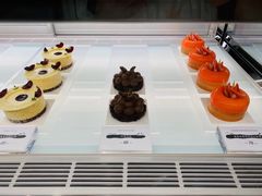 -潮一不贰·法式甜品·生日蛋糕·西式简餐(外滩店)