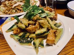 老油条拌黄瓜-杨记玉喜龙虾肥蛤(文东店)