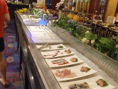 自助取餐区-东方豪景花园酒店·怡景旋转餐厅