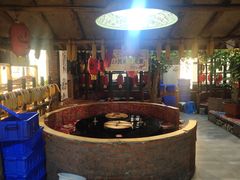 -鱼窝棚柴火铁锅炖(富山屯店)