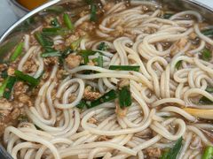 -正宗杨记普洱酸醋米线(总店)