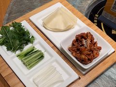 -娜仁图雅蒙古美食村(33小镇店)