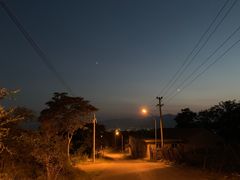 -鬼笑石后山停车场