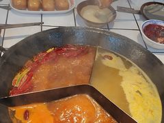 -巴卤社老火锅(财富店)