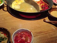 -巴卤社老火锅(财富店)
