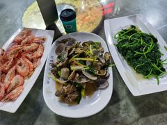 -四川小胡子海鲜(丁村万人海鲜广场店)