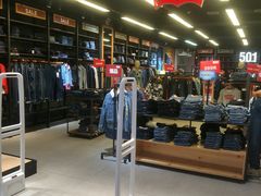 -宁波杉井奥特莱斯广场