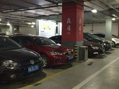android_upload_pic-宜家家居（上海徐汇商场店）-停车场