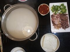 -英子补身汤(海兰路店)