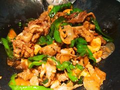 -费大厨辣椒炒肉(高铁吾悦广场店)