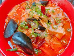 海鲜辣汤面-香港饭店0410(明洞店)
