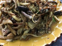 炒野山菌-白家寨子·山野白族菜(古城总店)