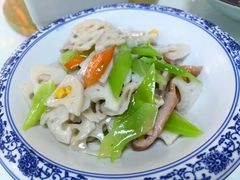 -芸海阁·农家私房菜(沙家浜景区出口店)