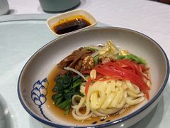 -江城小馆陕南妈妈菜·全球旅行餐厅(钟楼店)