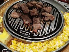 -青瓦炭韩潮烤肉(花园道店)