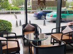 靠窗位-福州泰禾铂尔曼酒店·大堂酒廊