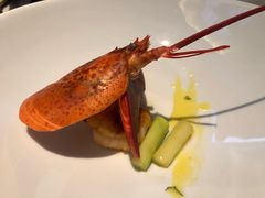 波士顿龙虾配白芦笋-逸道(益丰·外滩源店)